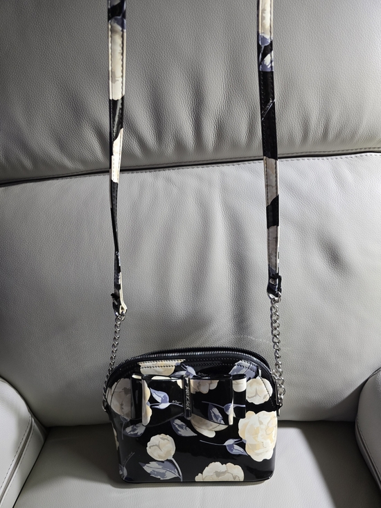 Handbags - Betsy Johnson EUC Patent Crossbody Bag in Black and Cream w/ A Bow 9x8x3.75